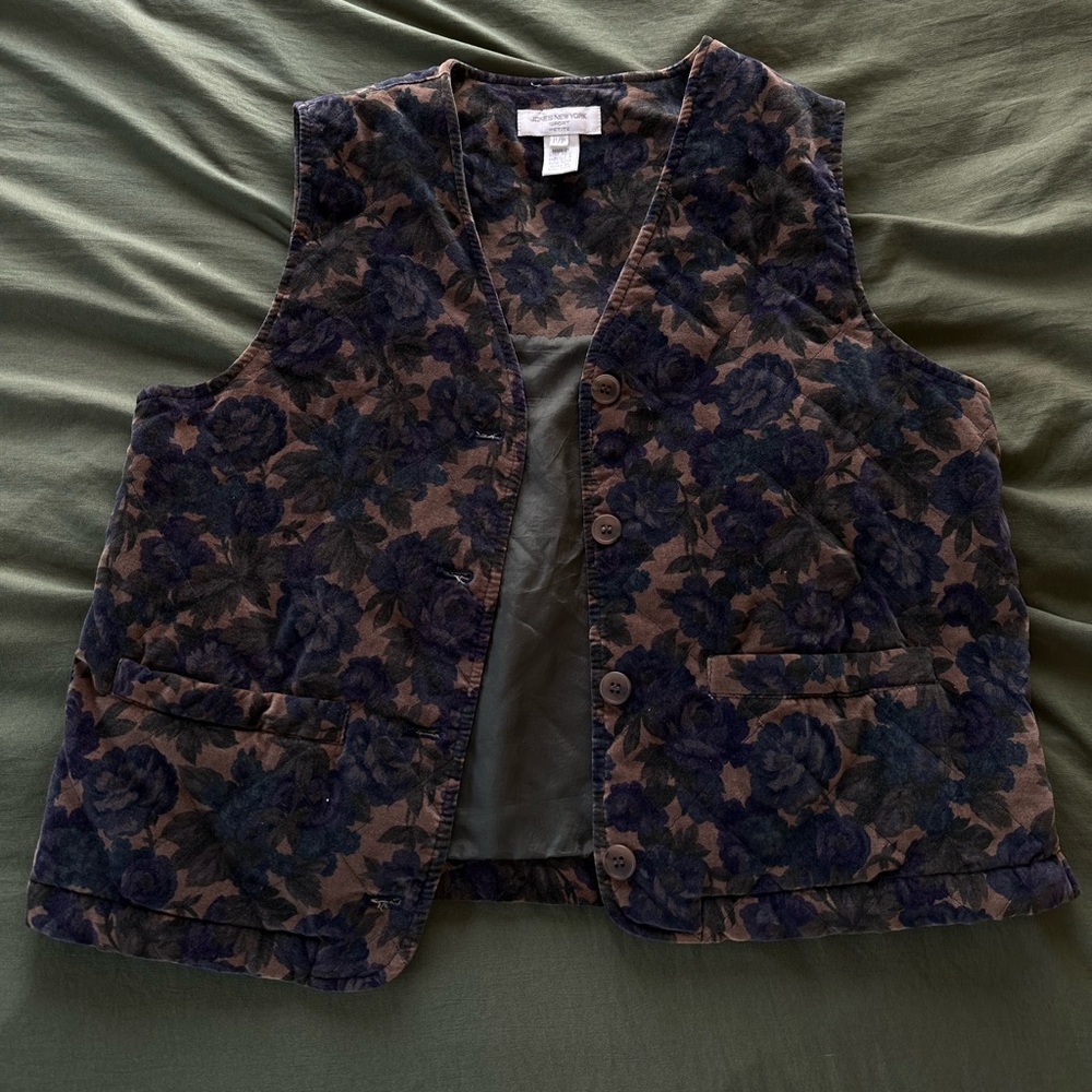 Quilted velvet vest